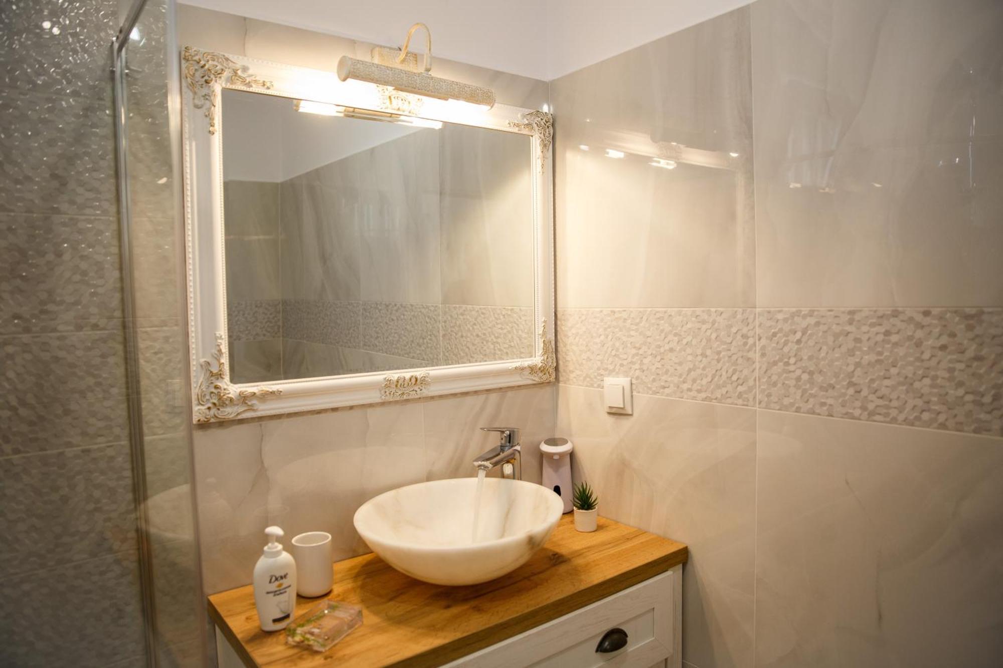 Perfect Apartment Central Brasov Ngoại thất bức ảnh