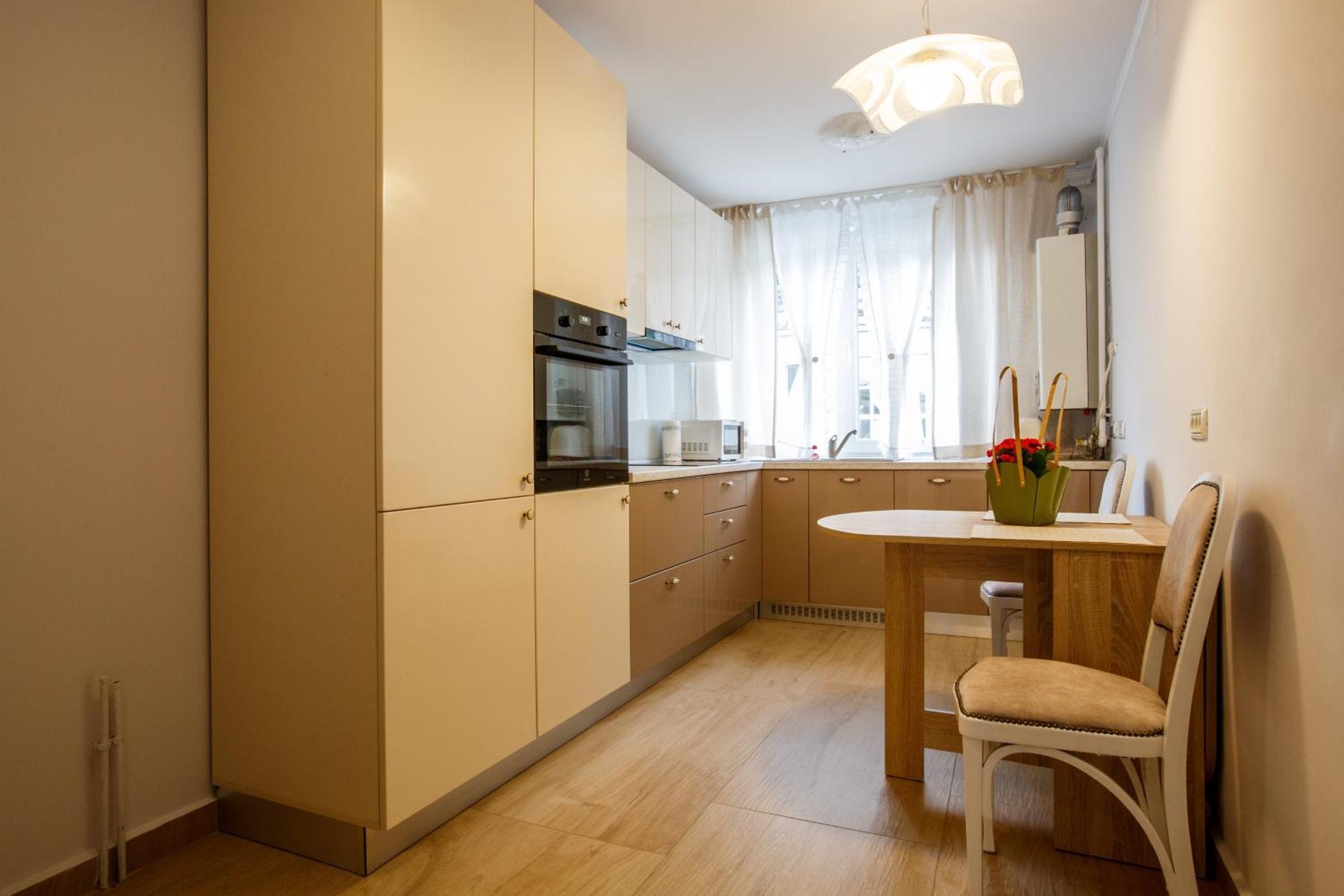 Perfect Apartment Central Brasov Ngoại thất bức ảnh
